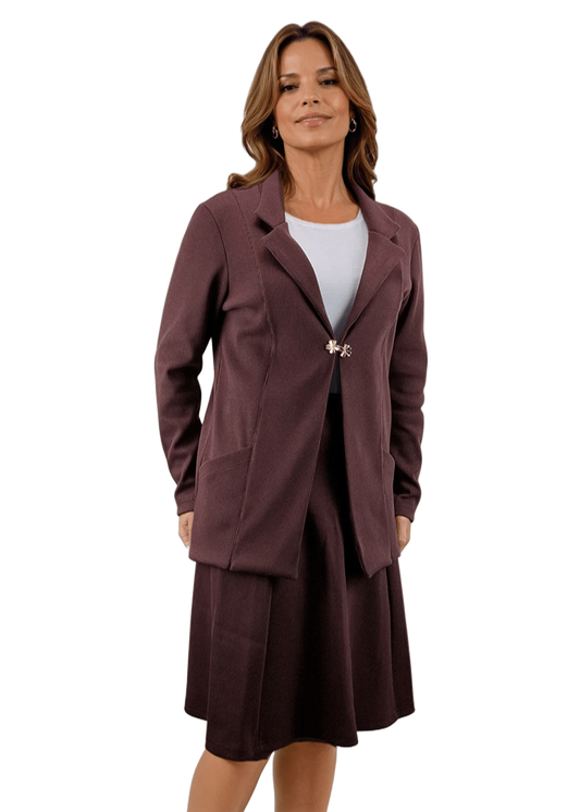 Damenblazer – Jacke mit einem Knopf und zwei Taschen